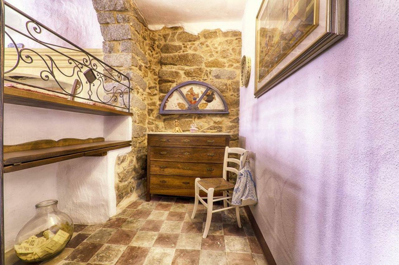 Casa Masini Bed and Breakfast Fonni Εξωτερικό φωτογραφία